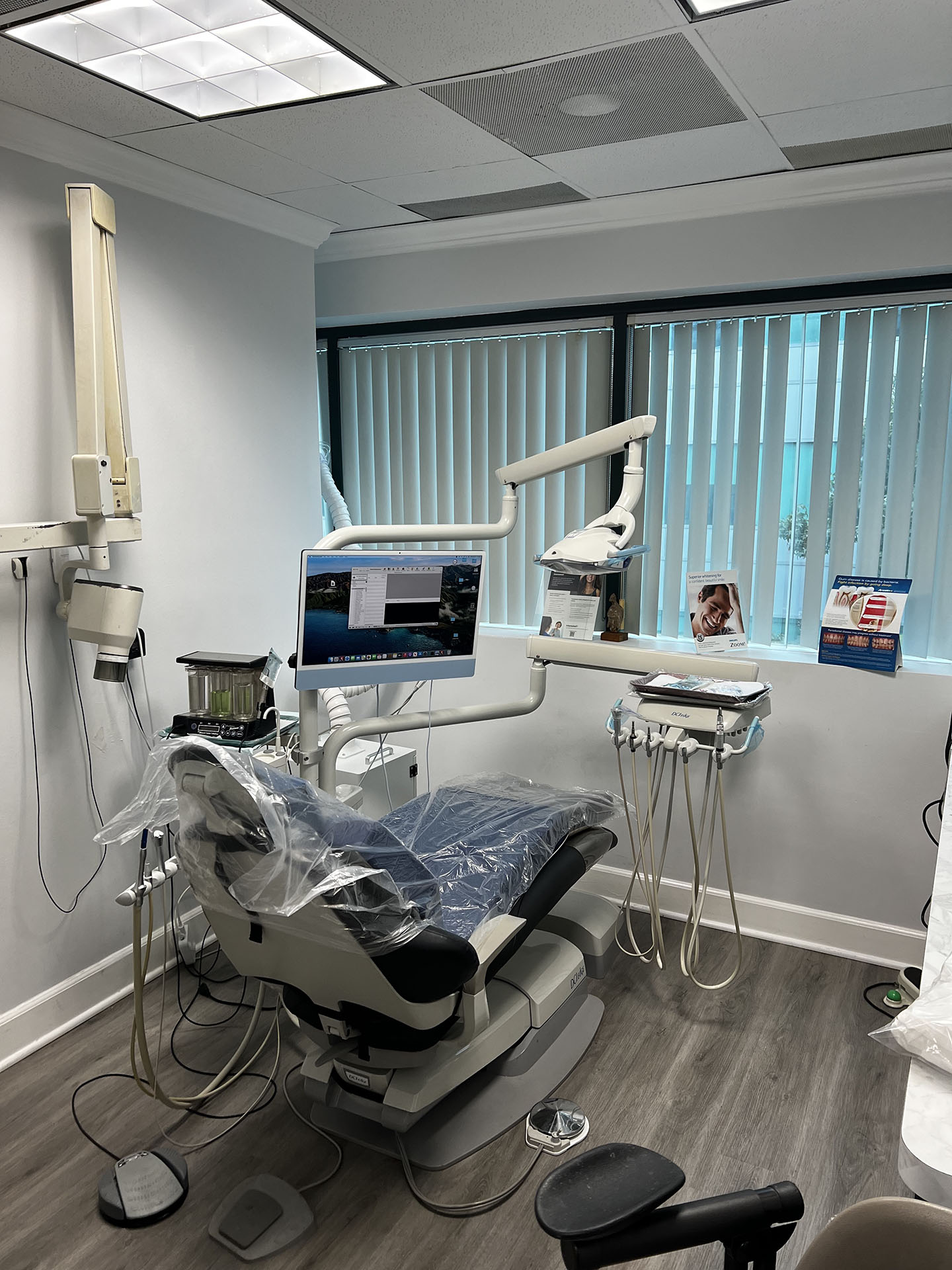 dentist office at Doctor Patric Cohen dentist in Beverly Hills